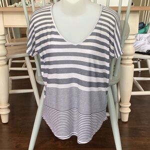 Ella Moss Striped Black and White Top‎
